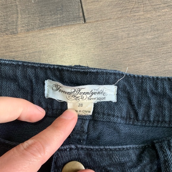 Forever 21 Dark Gray/Blue Jean Short Women’s 28 - Picture 2 of 5